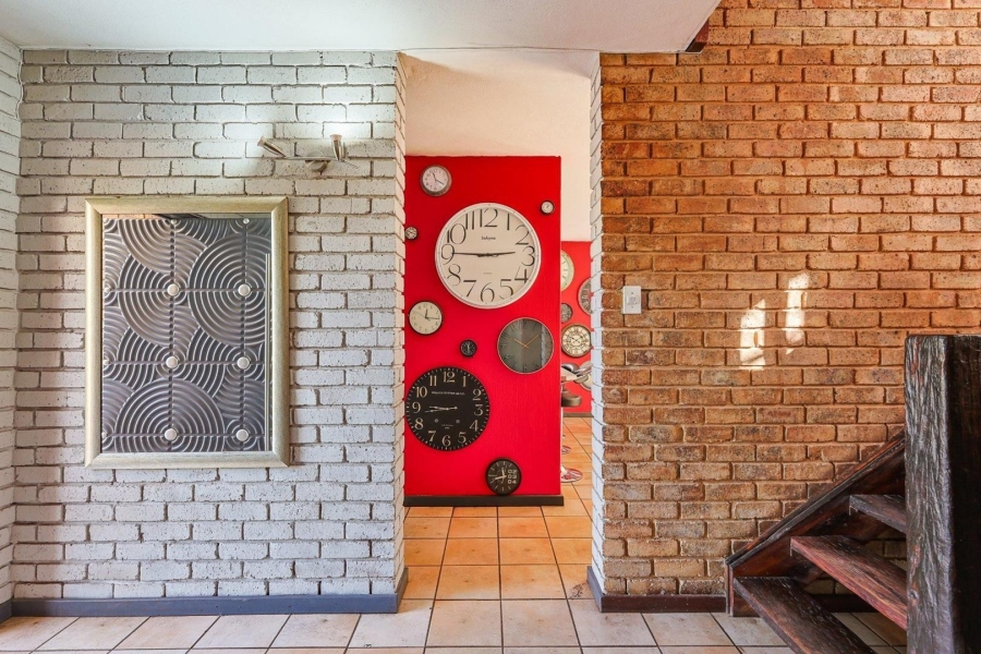 4 Bedroom Property for Sale in Val de Grace Gauteng