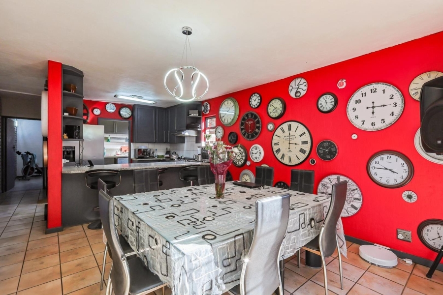 4 Bedroom Property for Sale in Val de Grace Gauteng