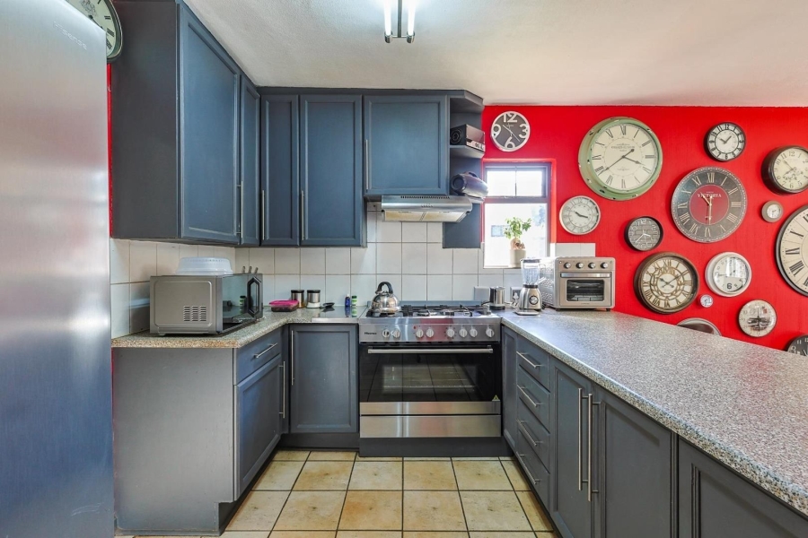 4 Bedroom Property for Sale in Val de Grace Gauteng