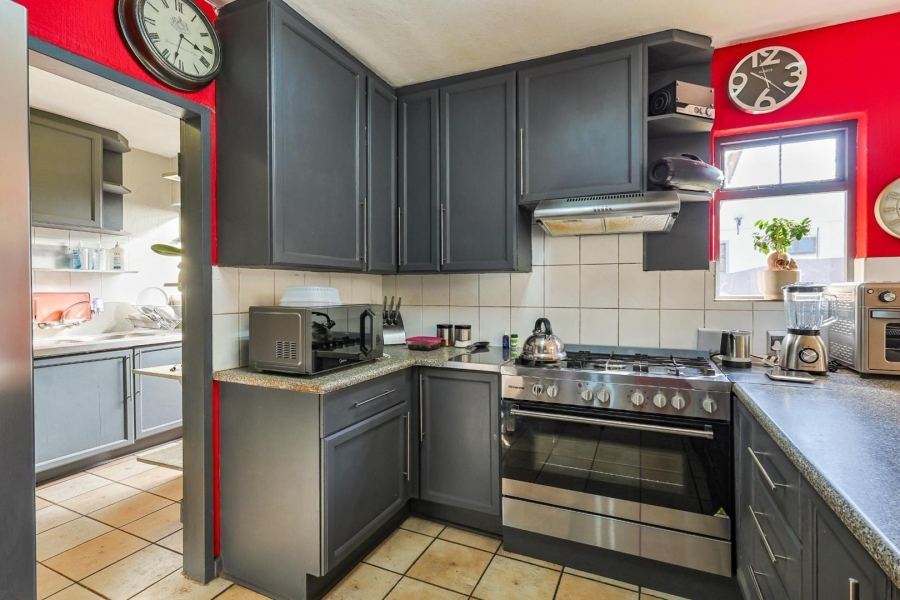 4 Bedroom Property for Sale in Val de Grace Gauteng