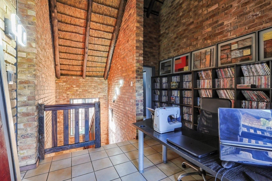 4 Bedroom Property for Sale in Val de Grace Gauteng