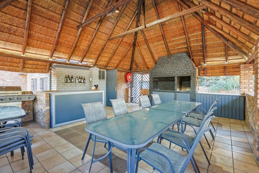 4 Bedroom Property for Sale in Val de Grace Gauteng