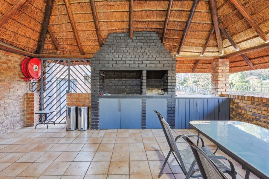 4 Bedroom Property for Sale in Val de Grace Gauteng