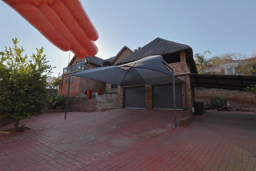 4 Bedroom Property for Sale in Val de Grace Gauteng
