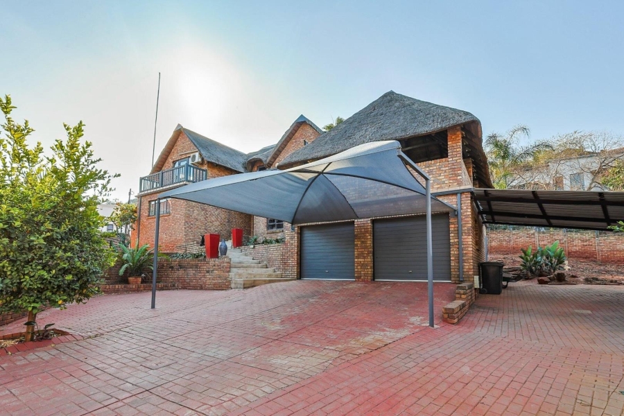 4 Bedroom Property for Sale in Val de Grace Gauteng
