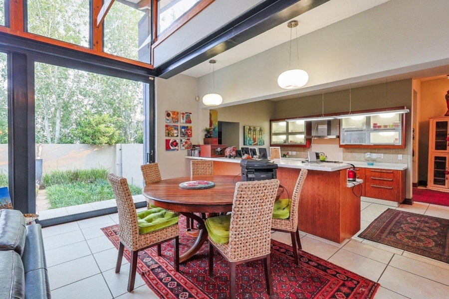 5 Bedroom Property for Sale in The Wilds Gauteng