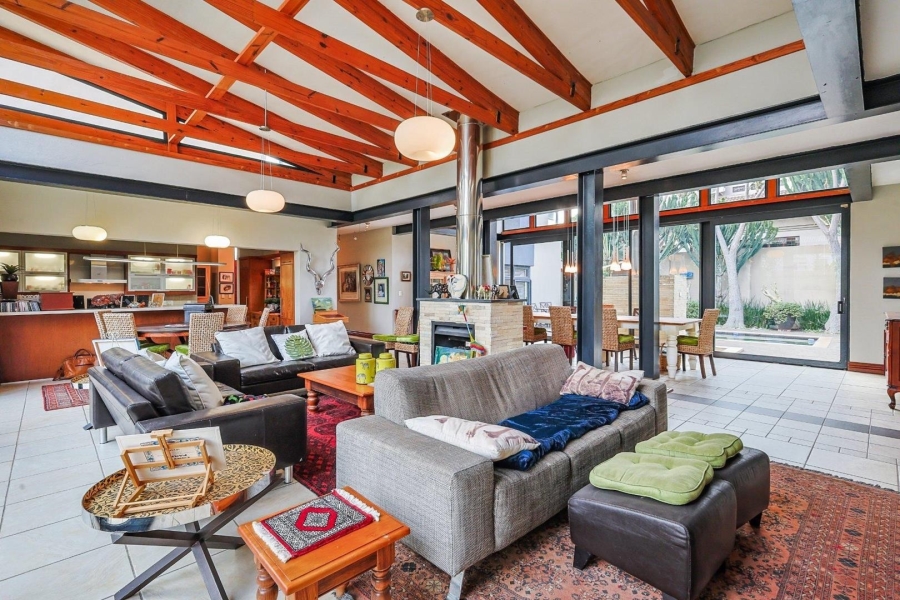 5 Bedroom Property for Sale in The Wilds Gauteng