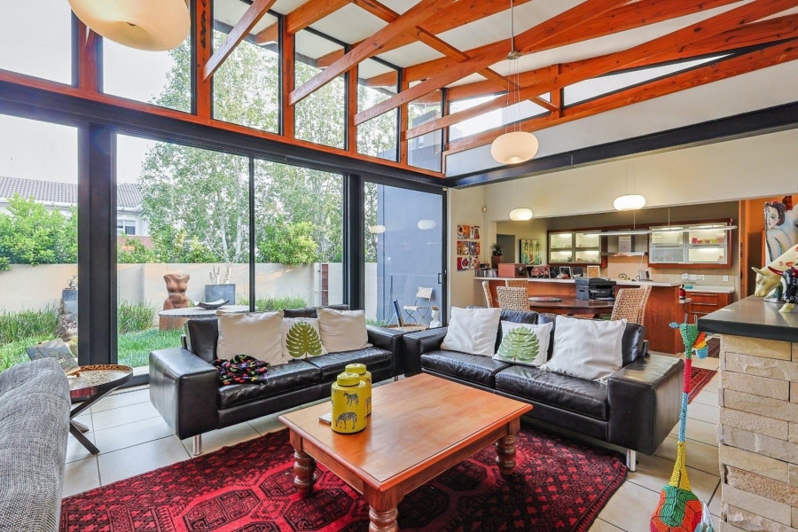 5 Bedroom Property for Sale in The Wilds Gauteng