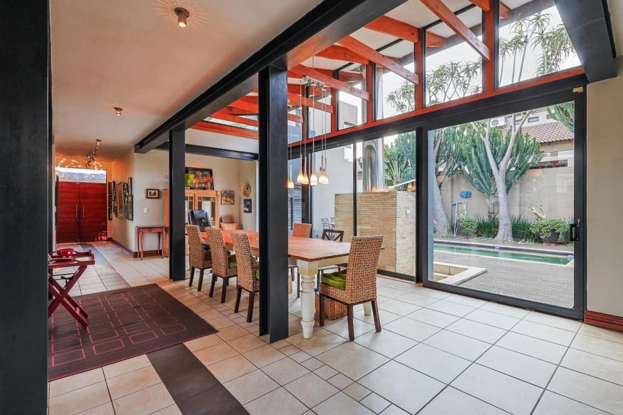 5 Bedroom Property for Sale in The Wilds Gauteng