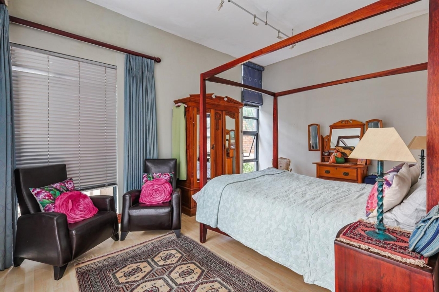 5 Bedroom Property for Sale in The Wilds Gauteng