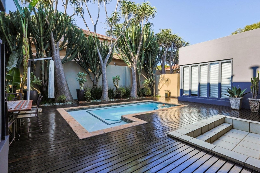 5 Bedroom Property for Sale in The Wilds Gauteng