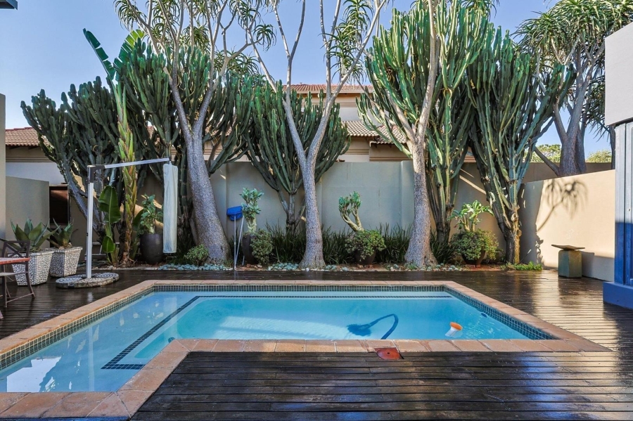 5 Bedroom Property for Sale in The Wilds Gauteng