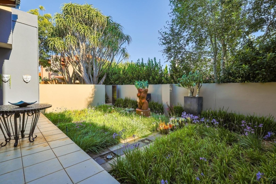 5 Bedroom Property for Sale in The Wilds Gauteng