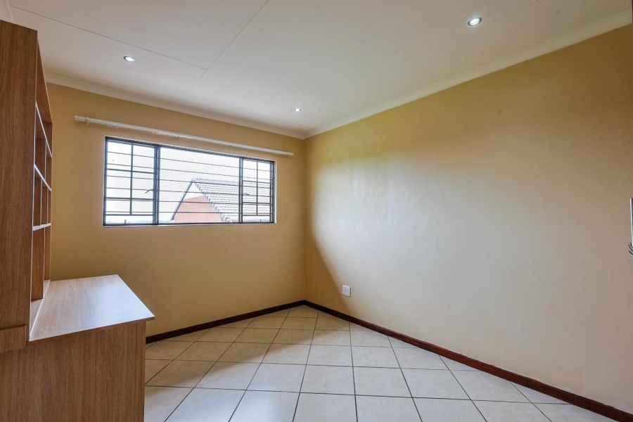 4 Bedroom Property for Sale in Mooikloof Ridge Gauteng