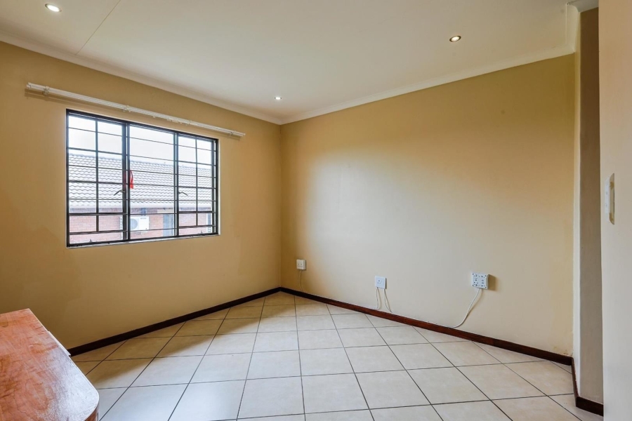 4 Bedroom Property for Sale in Mooikloof Ridge Gauteng
