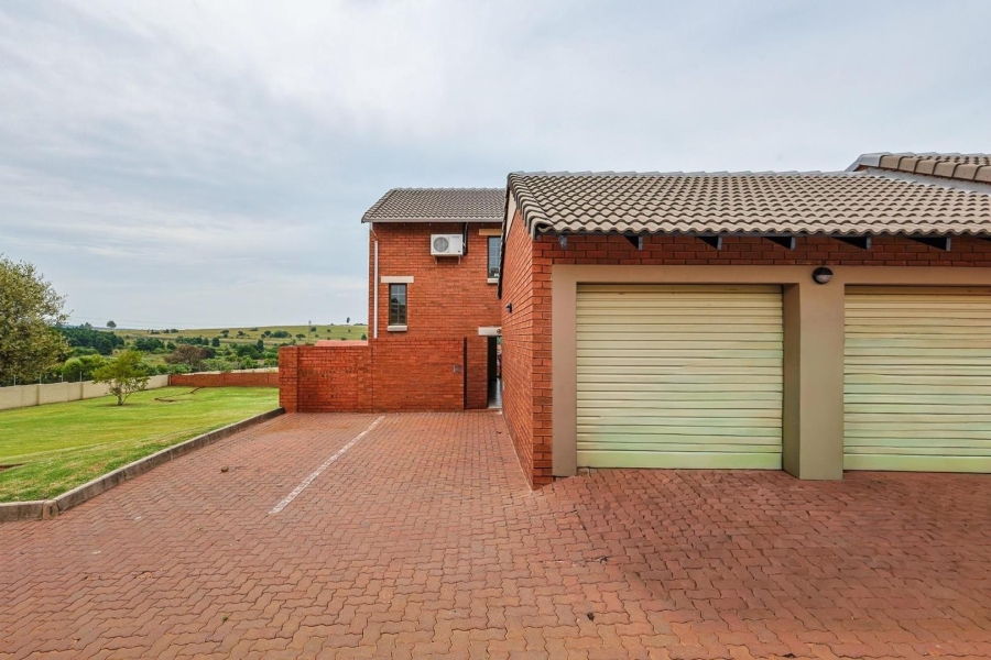 4 Bedroom Property for Sale in Mooikloof Ridge Gauteng