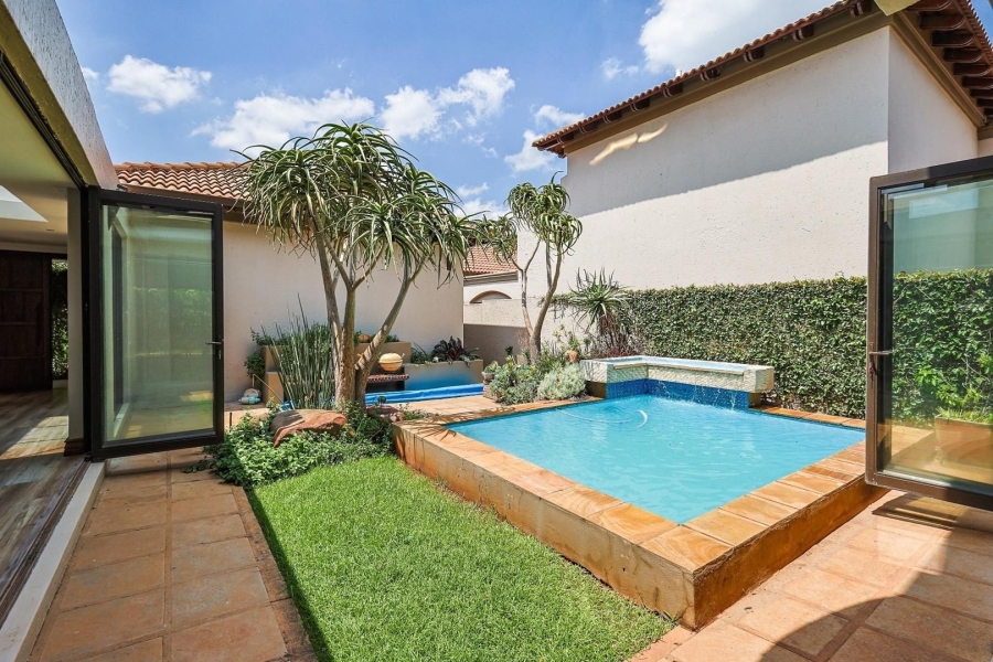 3 Bedroom Property for Sale in Silverwoods Country Estate Gauteng