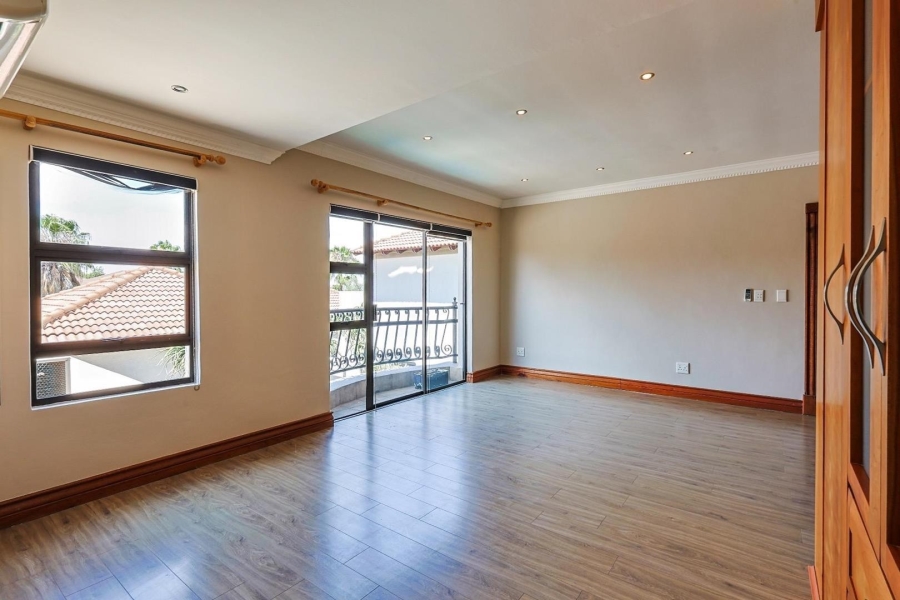 3 Bedroom Property for Sale in Silverwoods Country Estate Gauteng