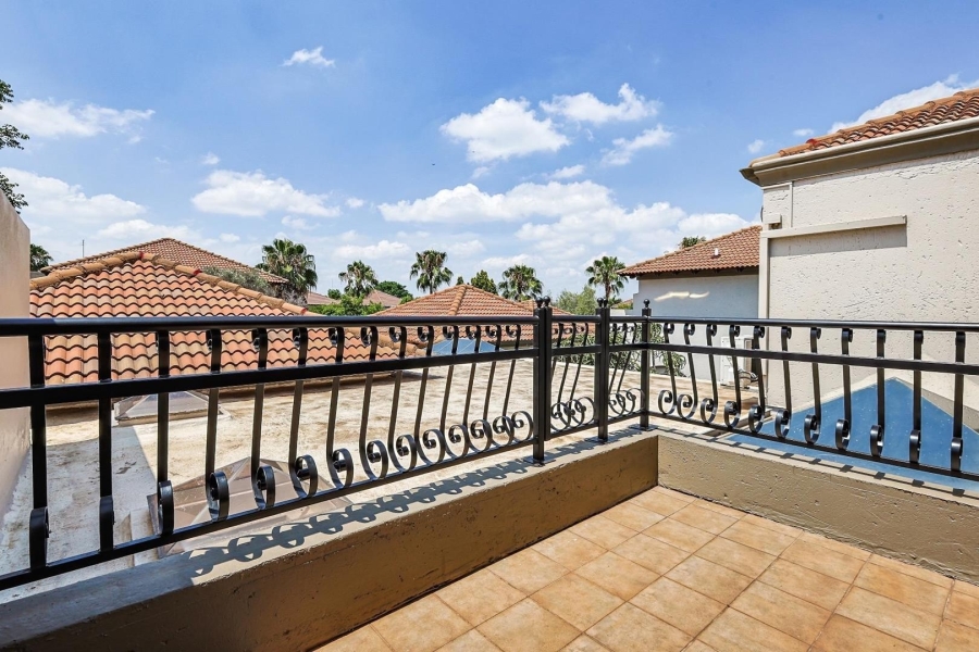 3 Bedroom Property for Sale in Silverwoods Country Estate Gauteng