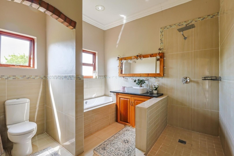 5 Bedroom Property for Sale in Rietvalleirand Gauteng