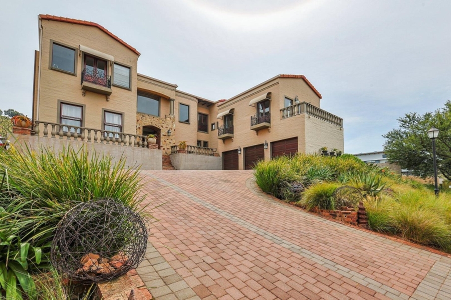 5 Bedroom Property for Sale in Rietvalleirand Gauteng