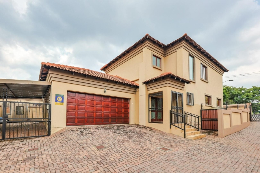 3 Bedroom Property for Sale in Monument Park Gauteng