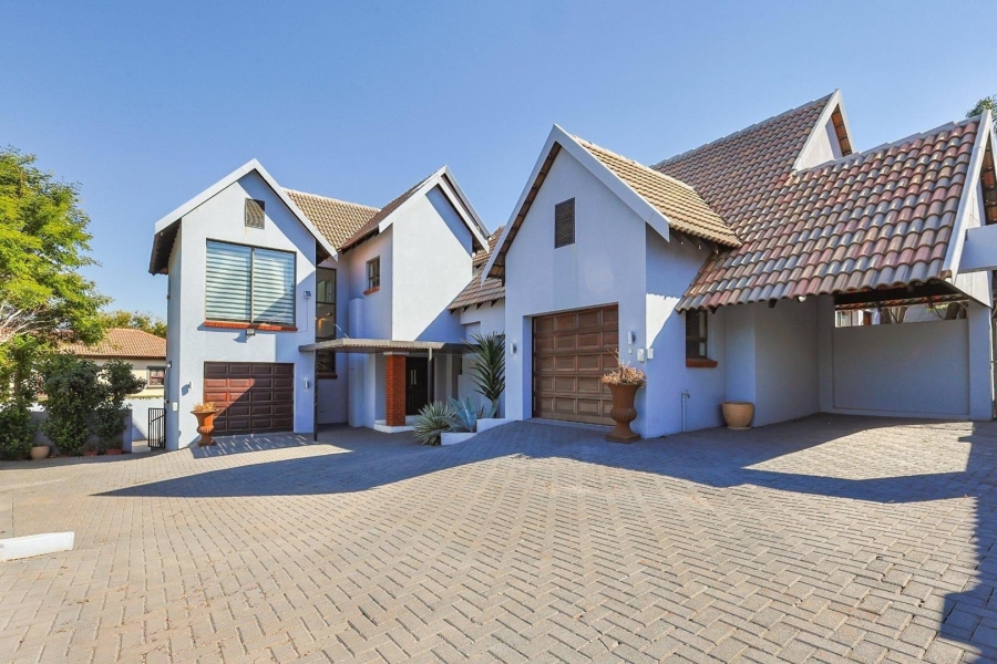 4 Bedroom Property for Sale in Olympus AH Gauteng