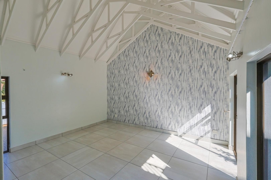 4 Bedroom Property for Sale in Olympus AH Gauteng