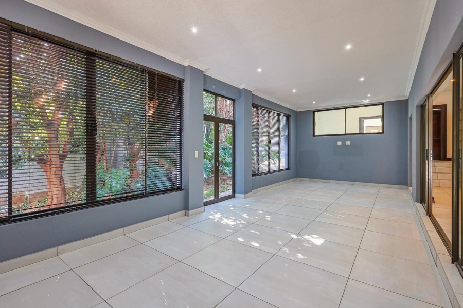 4 Bedroom Property for Sale in Olympus AH Gauteng