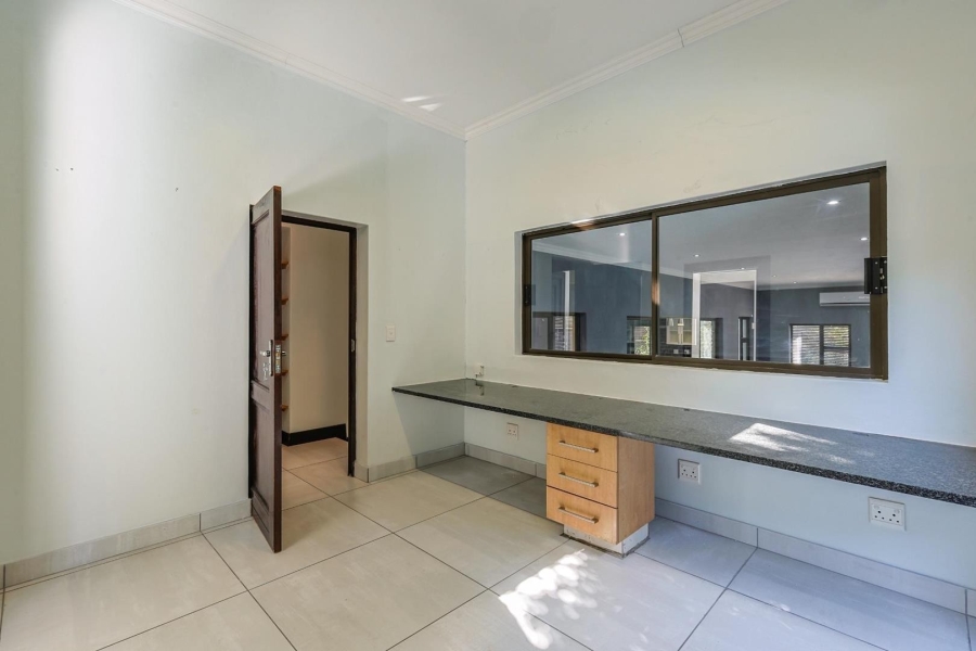 4 Bedroom Property for Sale in Olympus AH Gauteng