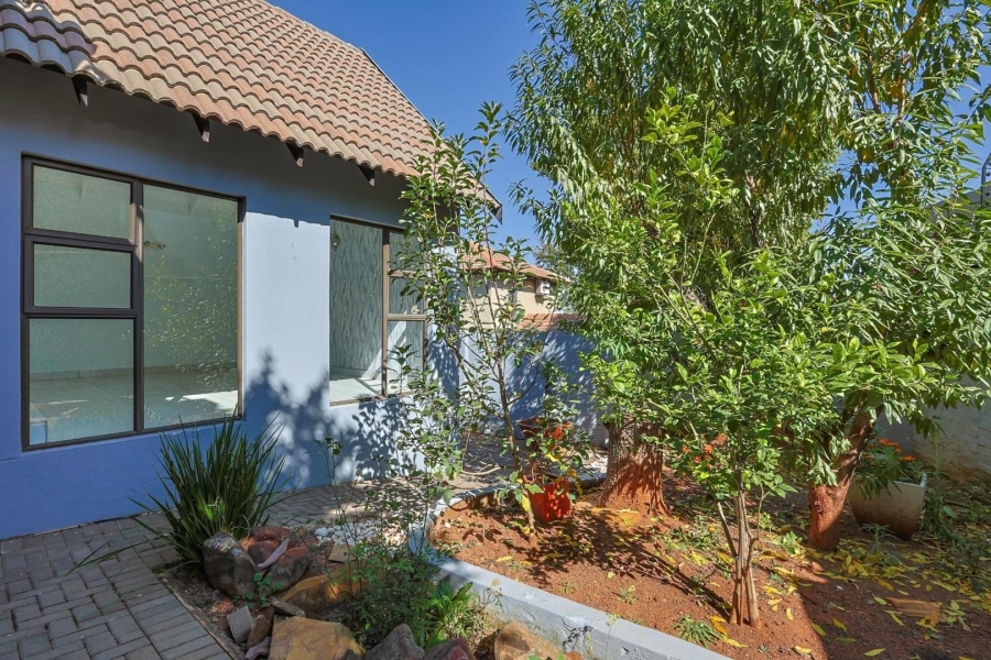 4 Bedroom Property for Sale in Olympus AH Gauteng