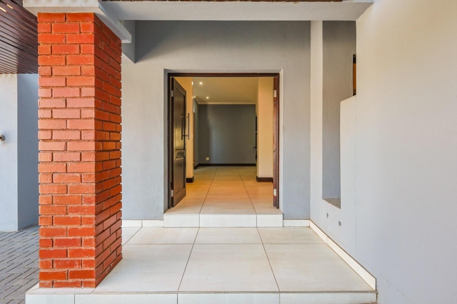 4 Bedroom Property for Sale in Olympus AH Gauteng