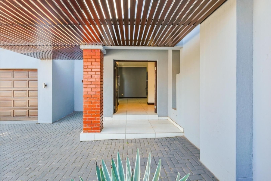 4 Bedroom Property for Sale in Olympus AH Gauteng