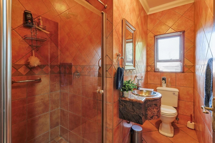 4 Bedroom Property for Sale in Woodhill Estate Gauteng