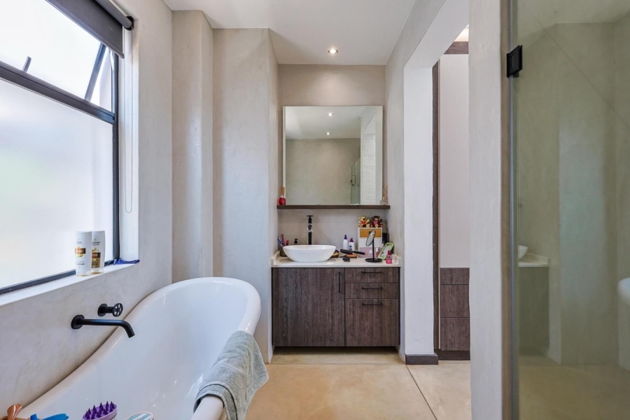 4 Bedroom Property for Sale in Hazeldean Gauteng