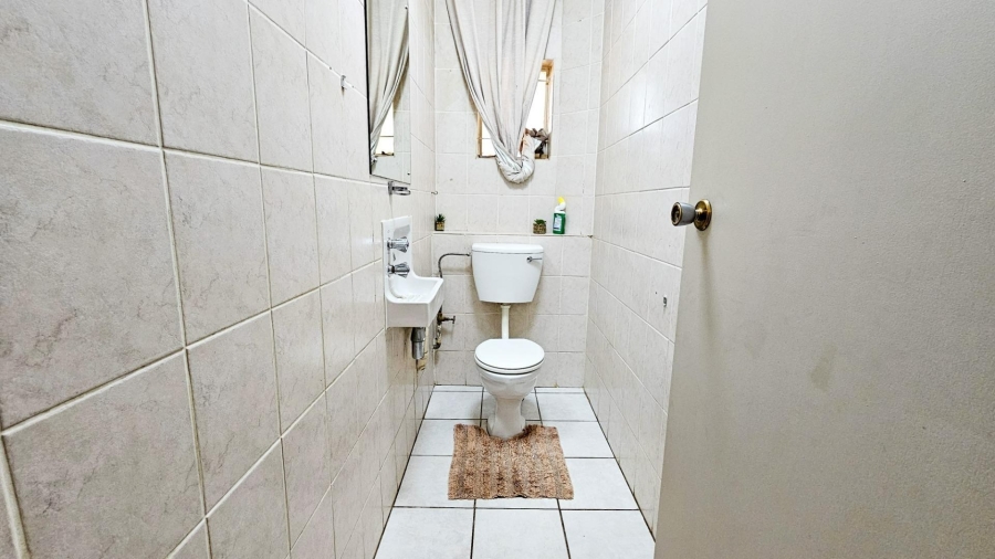 4 Bedroom Property for Sale in Lynnwood Glen Gauteng