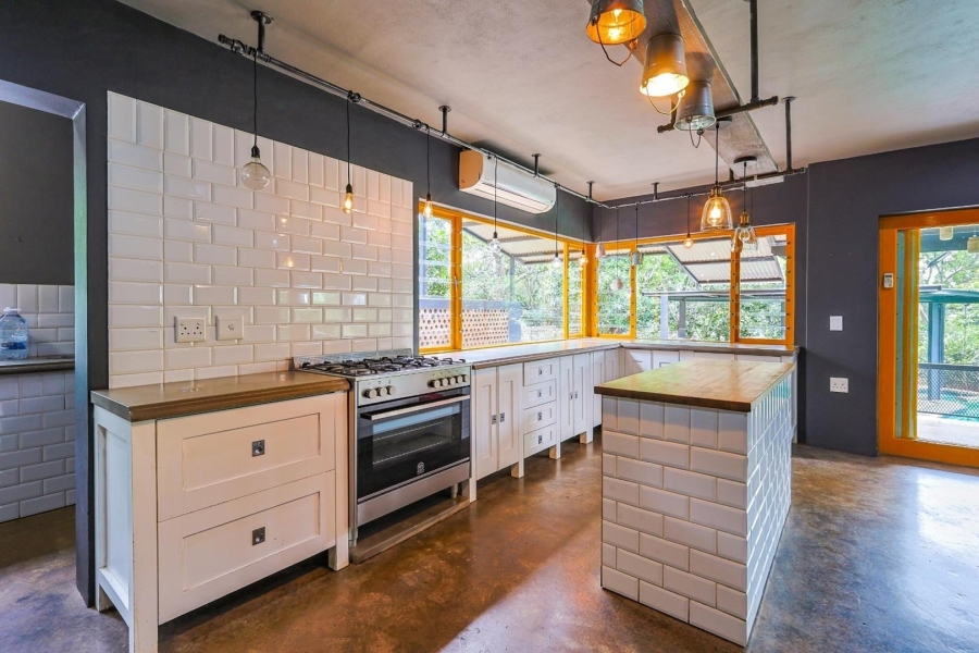 5 Bedroom Property for Sale in Tyger Valley Gauteng