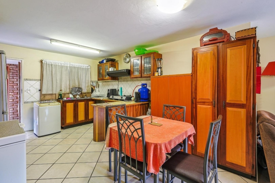 2 Bedroom Property for Sale in Garsfontein Gauteng