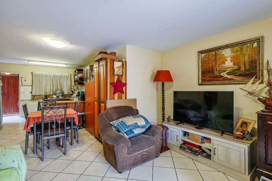 2 Bedroom Property for Sale in Garsfontein Gauteng