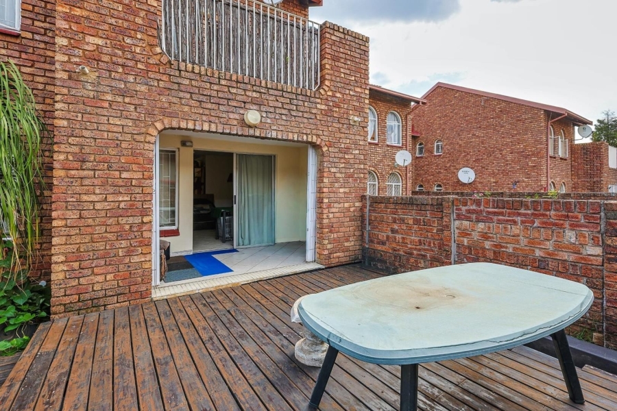 2 Bedroom Property for Sale in Garsfontein Gauteng