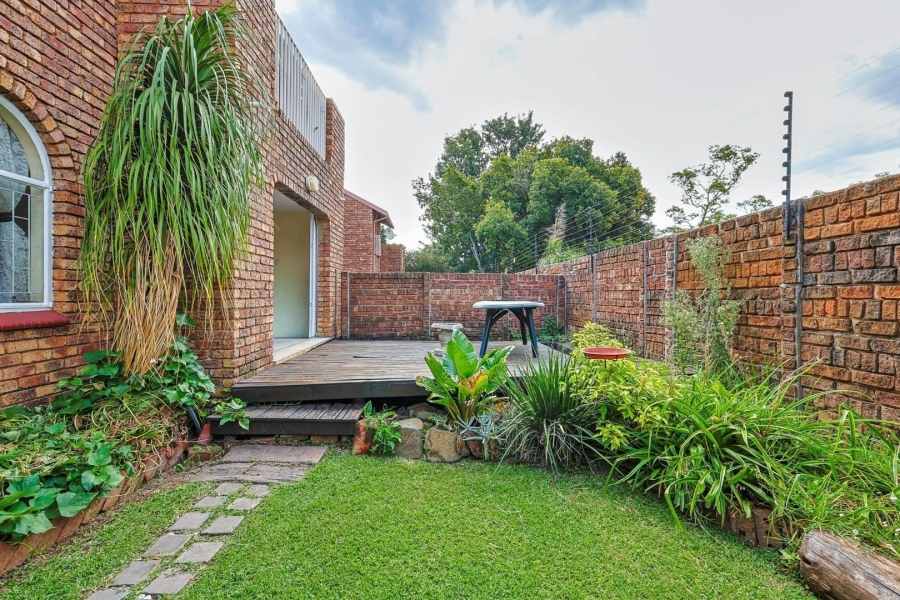 2 Bedroom Property for Sale in Garsfontein Gauteng