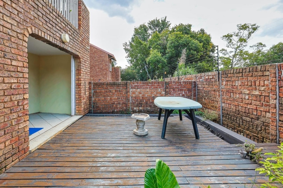 2 Bedroom Property for Sale in Garsfontein Gauteng