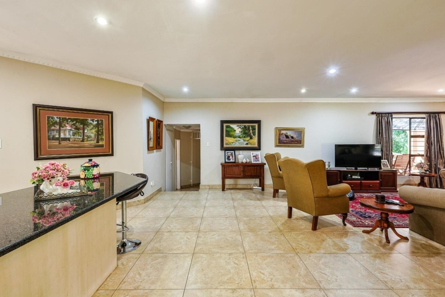 4 Bedroom Property for Sale in Wapadrand Gauteng