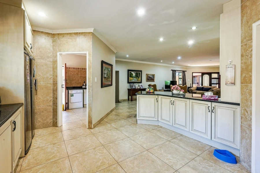 4 Bedroom Property for Sale in Wapadrand Gauteng