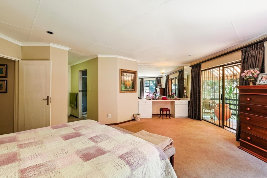 4 Bedroom Property for Sale in Wapadrand Gauteng