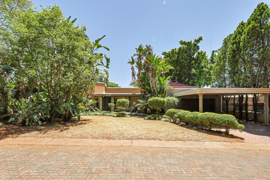 4 Bedroom Property for Sale in Wapadrand Gauteng