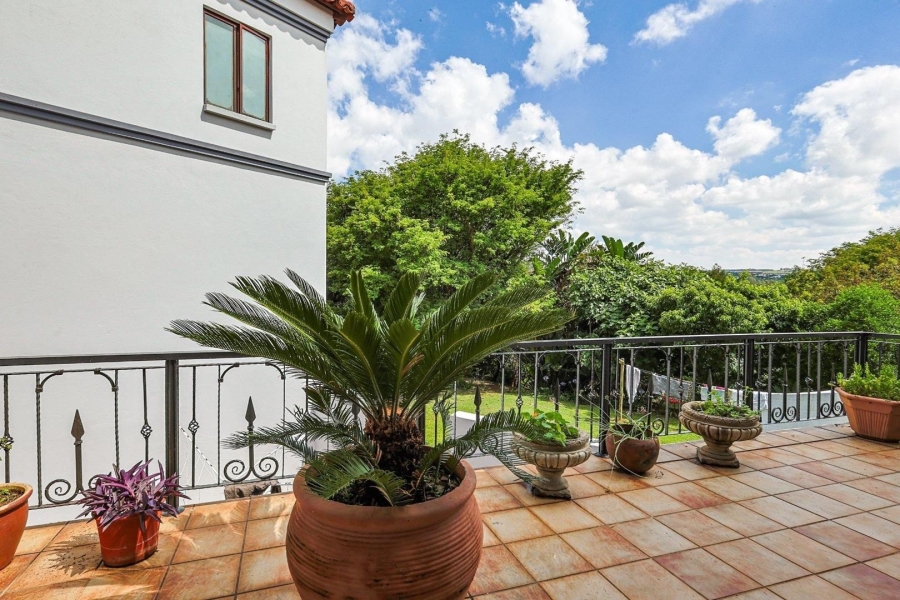 5 Bedroom Property for Sale in Mooikloof Equestrian Estate Gauteng