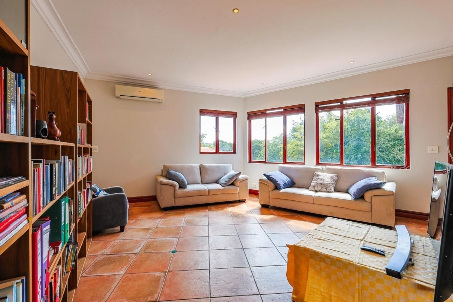 5 Bedroom Property for Sale in Mooikloof Equestrian Estate Gauteng