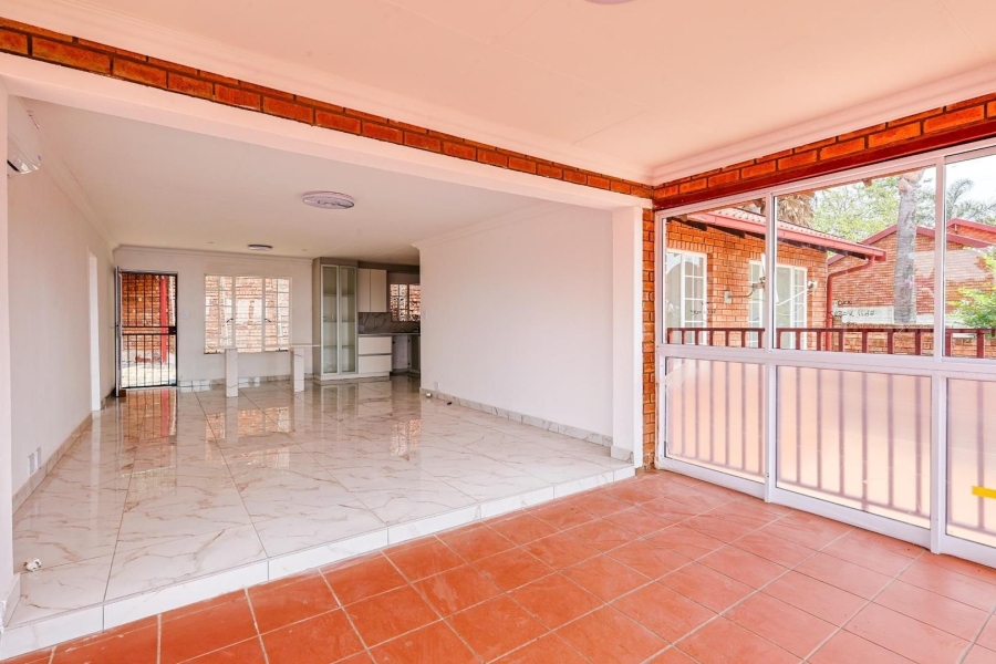 To Let 3 Bedroom Property for Rent in Waterkloof Park Gauteng