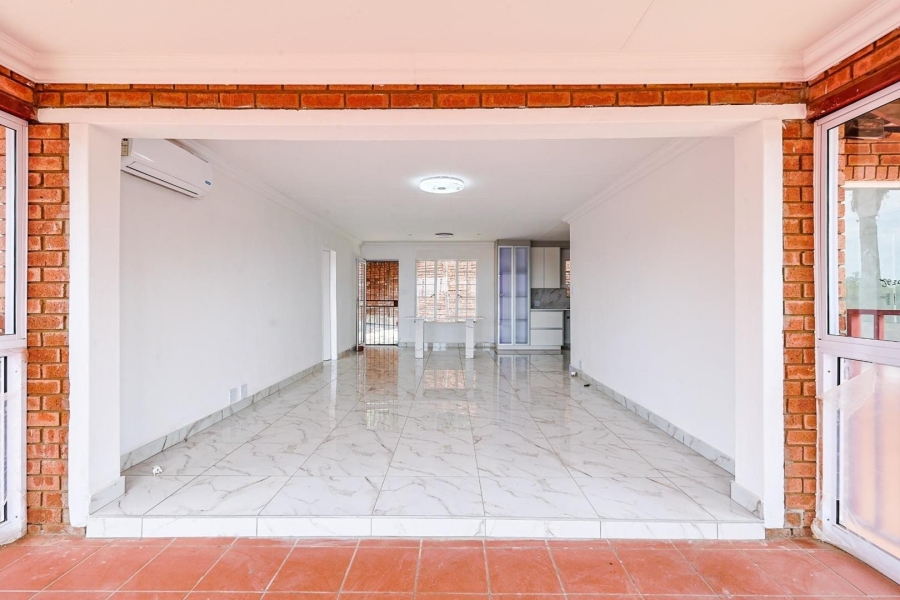 To Let 3 Bedroom Property for Rent in Waterkloof Park Gauteng